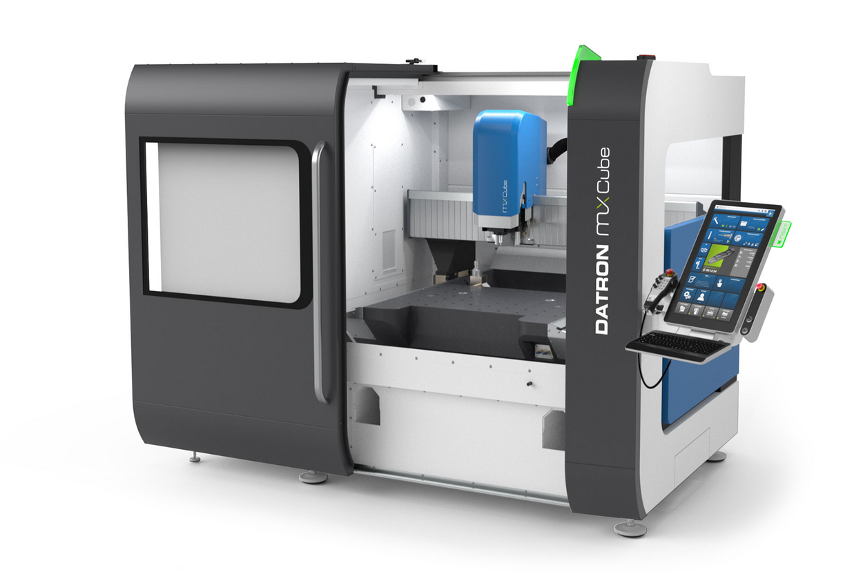 DATRON MXCube mit offener Kabine